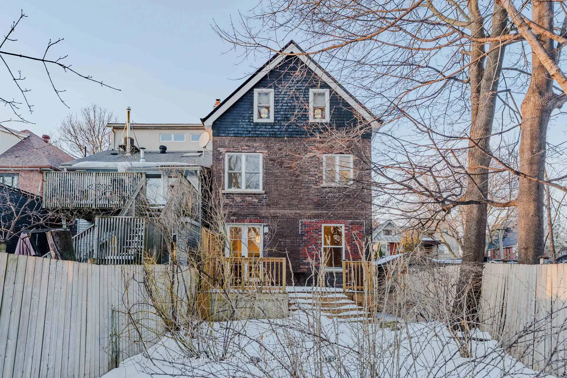 Photo 38 of 51 Harvard Avenue, Toronto, Roncesvalles — HOMEH