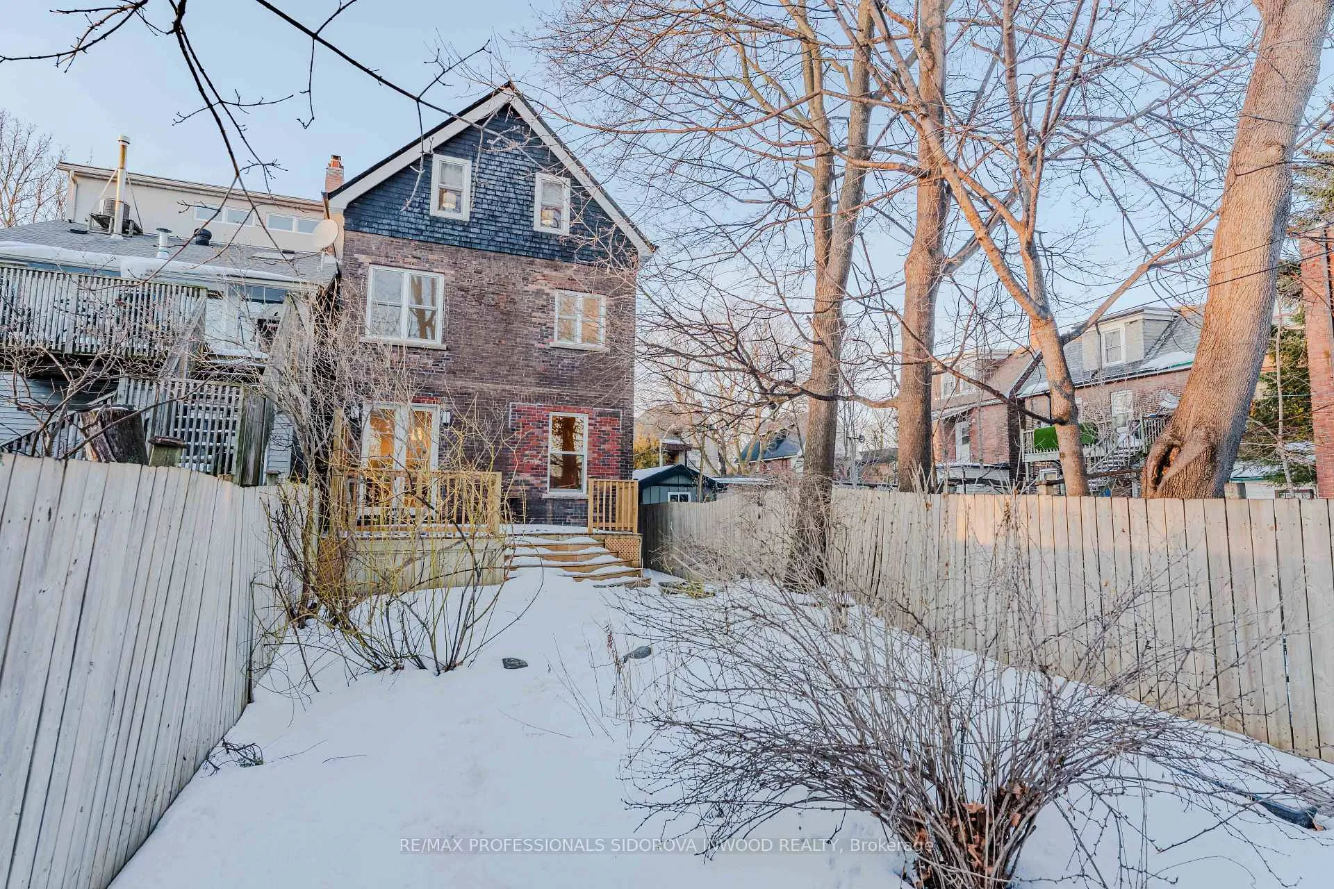 Photo 39 of 51 Harvard Avenue, Toronto, Roncesvalles — HOMEH