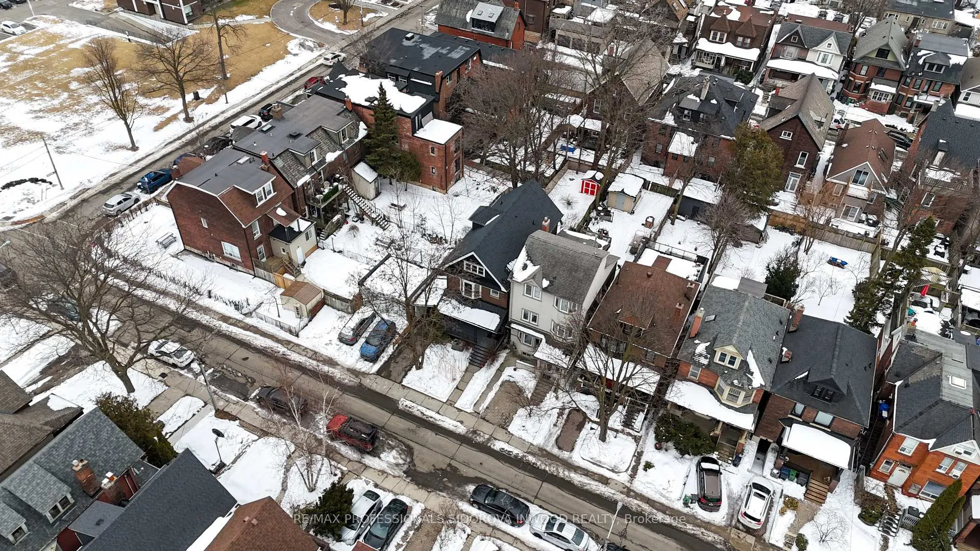 Photo 41 of 51 Harvard Avenue, Toronto, Roncesvalles — HOMEH