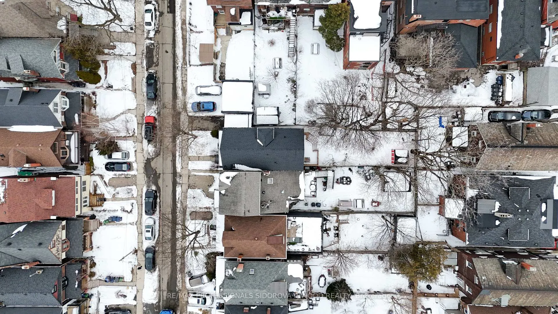 Photo 43 of 51 Harvard Avenue, Toronto, Roncesvalles — HOMEH