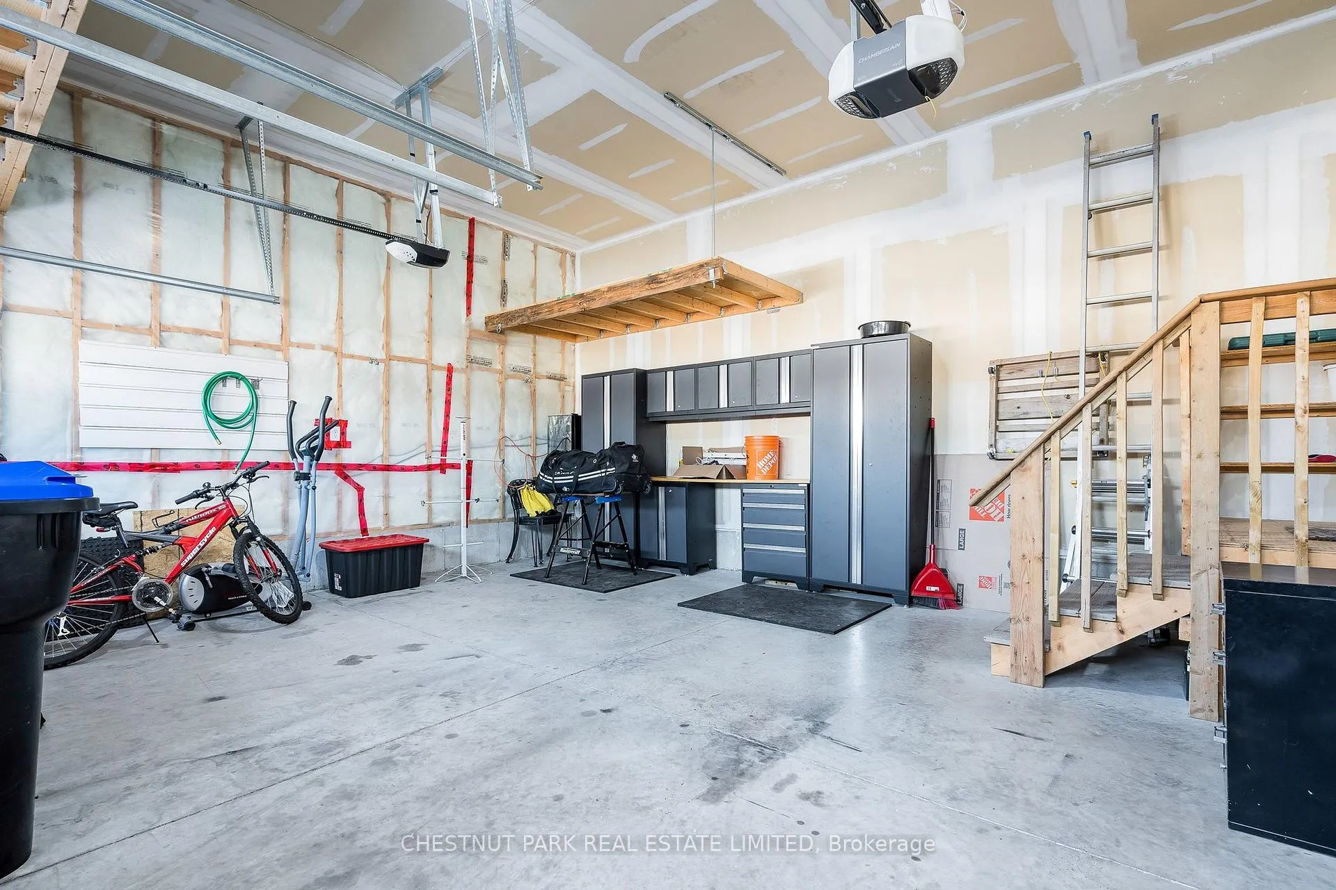 Photo 4 of 15 Patchell Court, Springwater, Elmvale — HOMEH