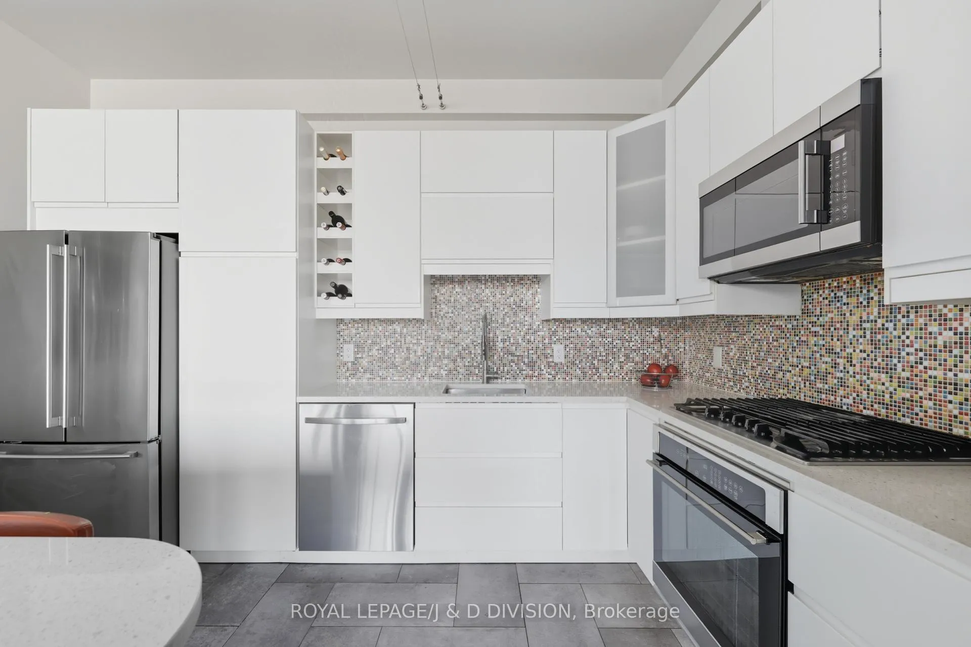 Photo 12 of Unit 610, 160 Baldwin Street, Toronto, Kensington-Chinatown — HOMEH
