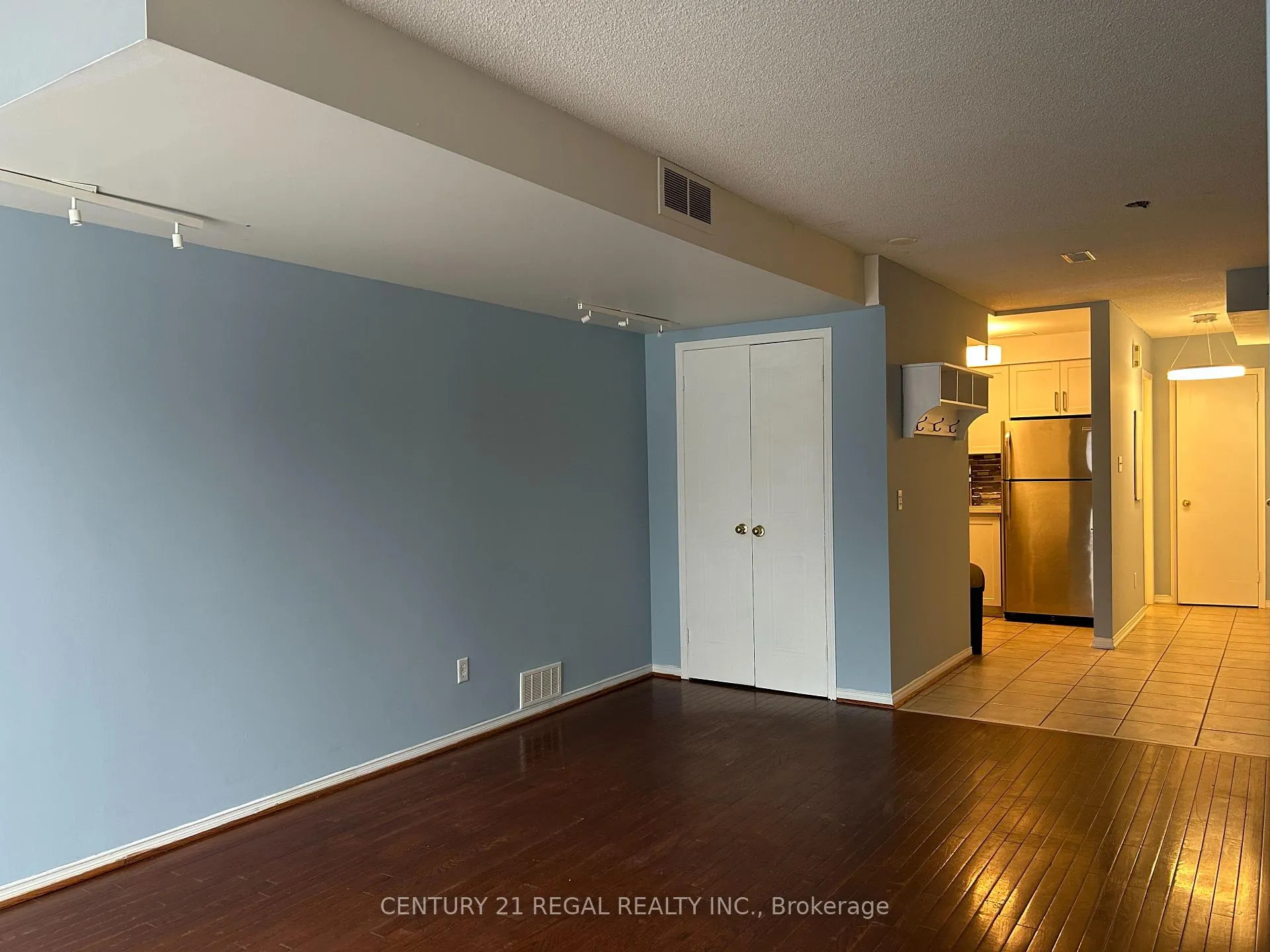 Front of Unit #2, 1289 Queen Street W