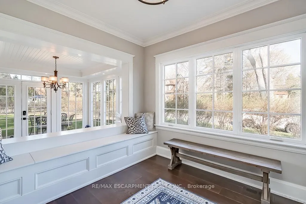 Photo 6 of 1050 Mohawk Road, Burlington, LaSalle — HOMEH