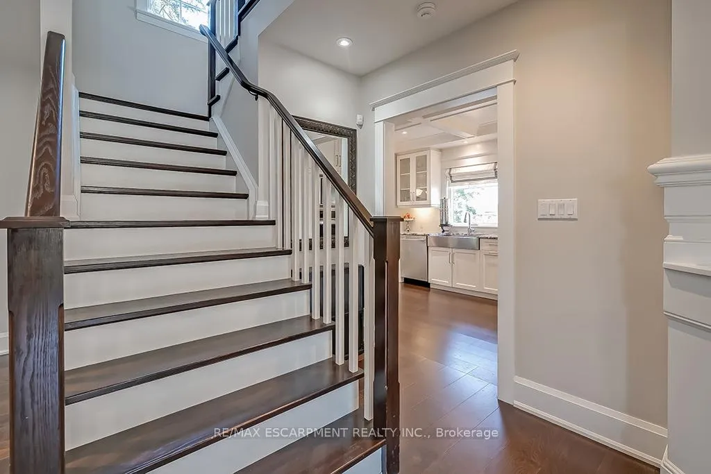Photo 20 of 1050 Mohawk Road, Burlington, LaSalle — HOMEH