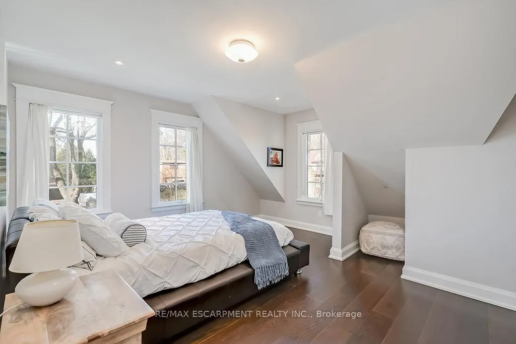 Photo 32 of 1050 Mohawk Road, Burlington, LaSalle — HOMEH