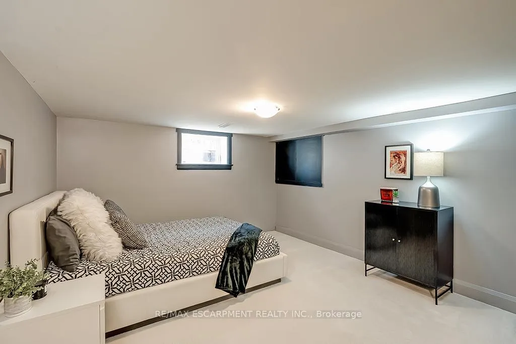 Photo 39 of 1050 Mohawk Road, Burlington, LaSalle — HOMEH