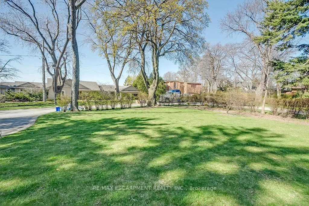 Photo 45 of 1050 Mohawk Road, Burlington, LaSalle — HOMEH