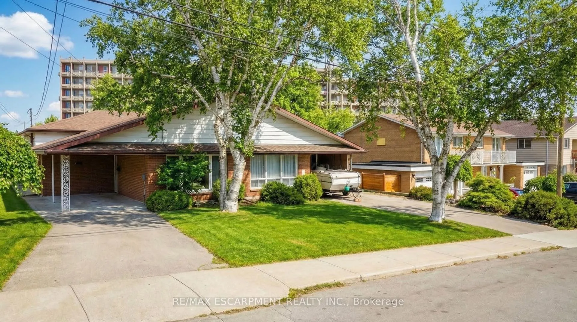 Photo 2 of 9 Ambrose Avenue, Hamilton, Gershome — HOMEH
