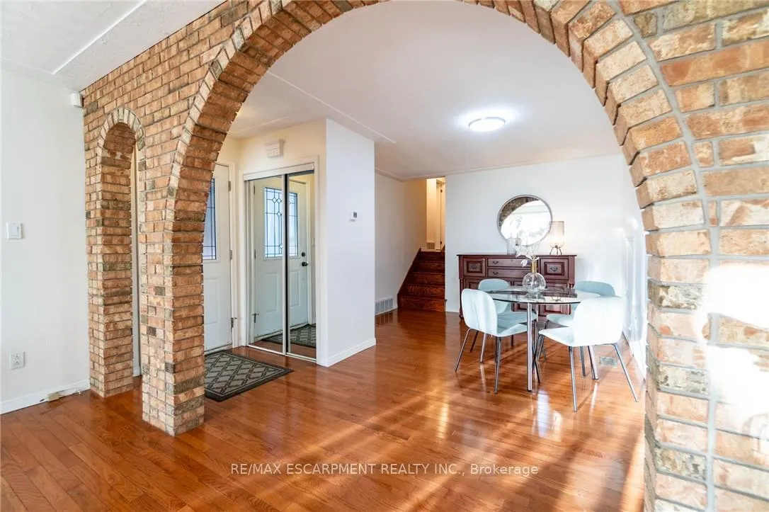 Photo 6 of 9 Ambrose Avenue, Hamilton, Gershome — HOMEH