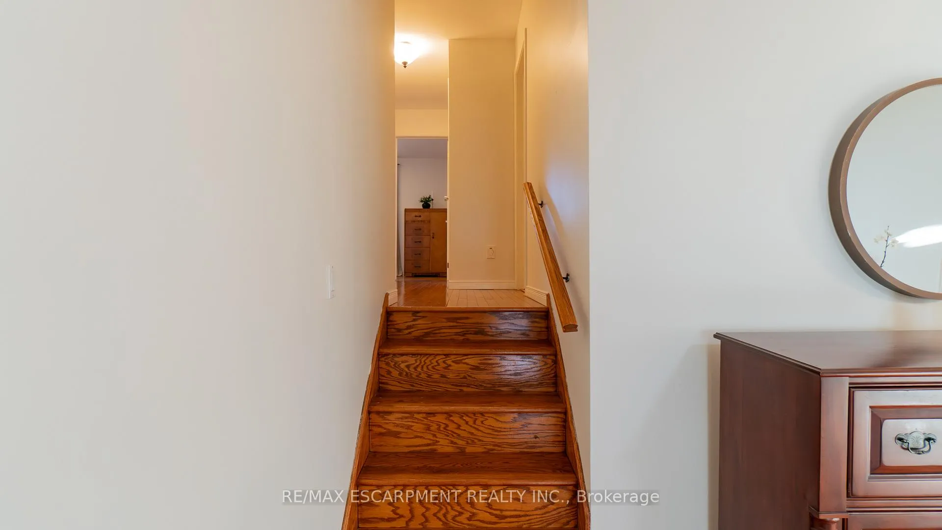 Photo 10 of 9 Ambrose Avenue, Hamilton, Gershome — HOMEH