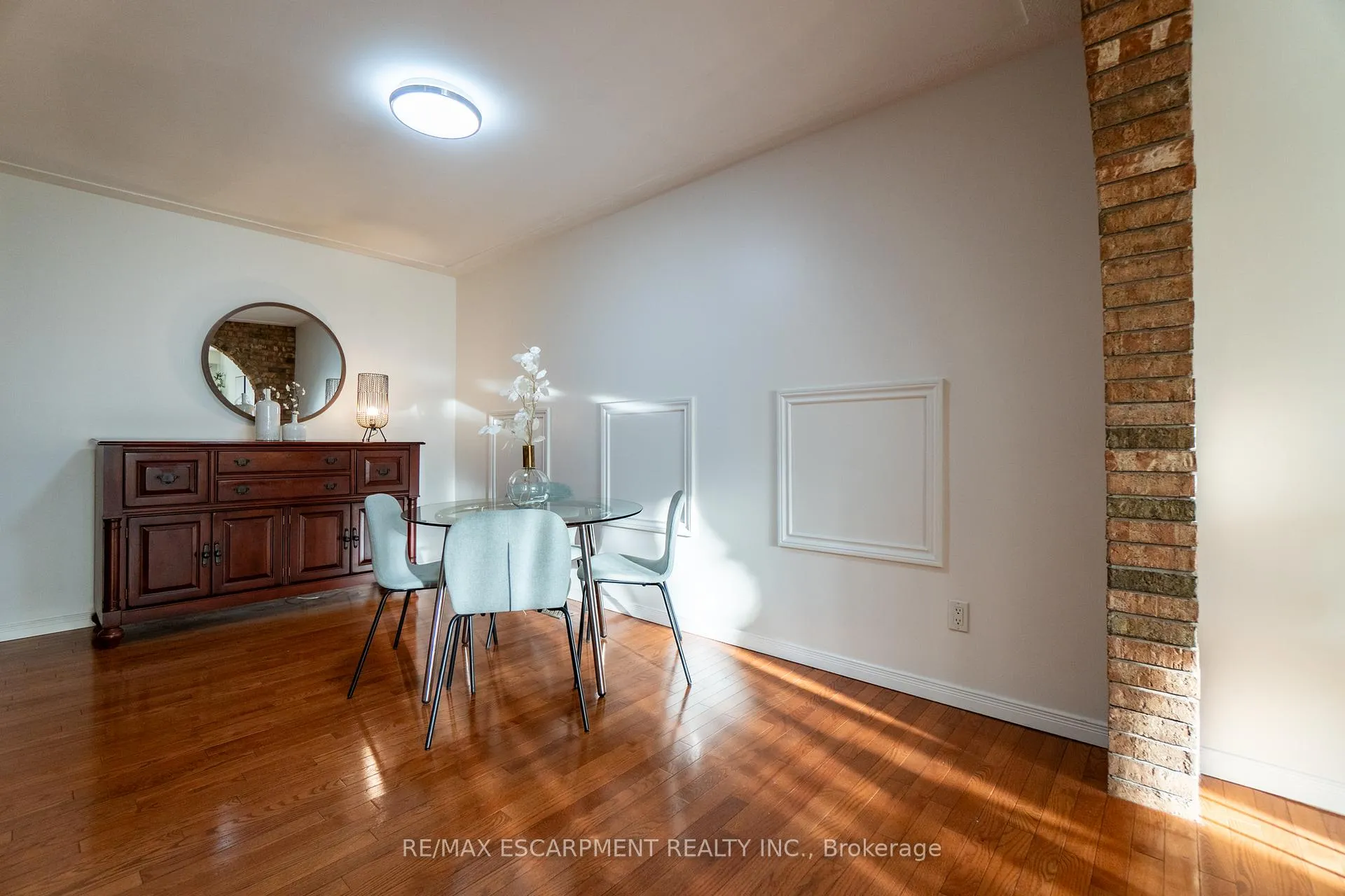 Photo 11 of 9 Ambrose Avenue, Hamilton, Gershome — HOMEH