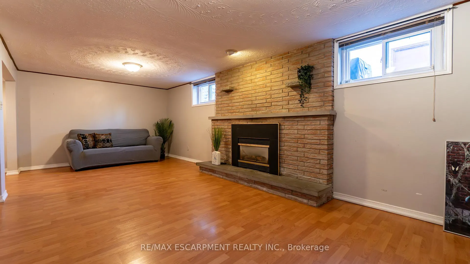 Photo 24 of 9 Ambrose Avenue, Hamilton, Gershome — HOMEH