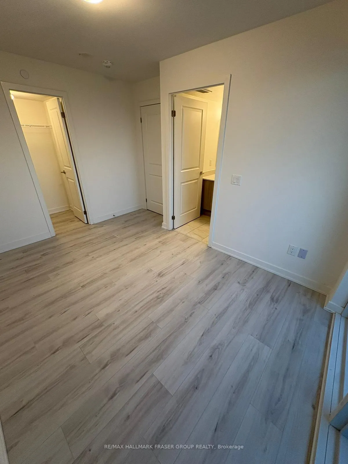 Photo 7 of Unit 1102, 1010 Sandy Beach Road, Pickering, Bay Ridges — HOMEH