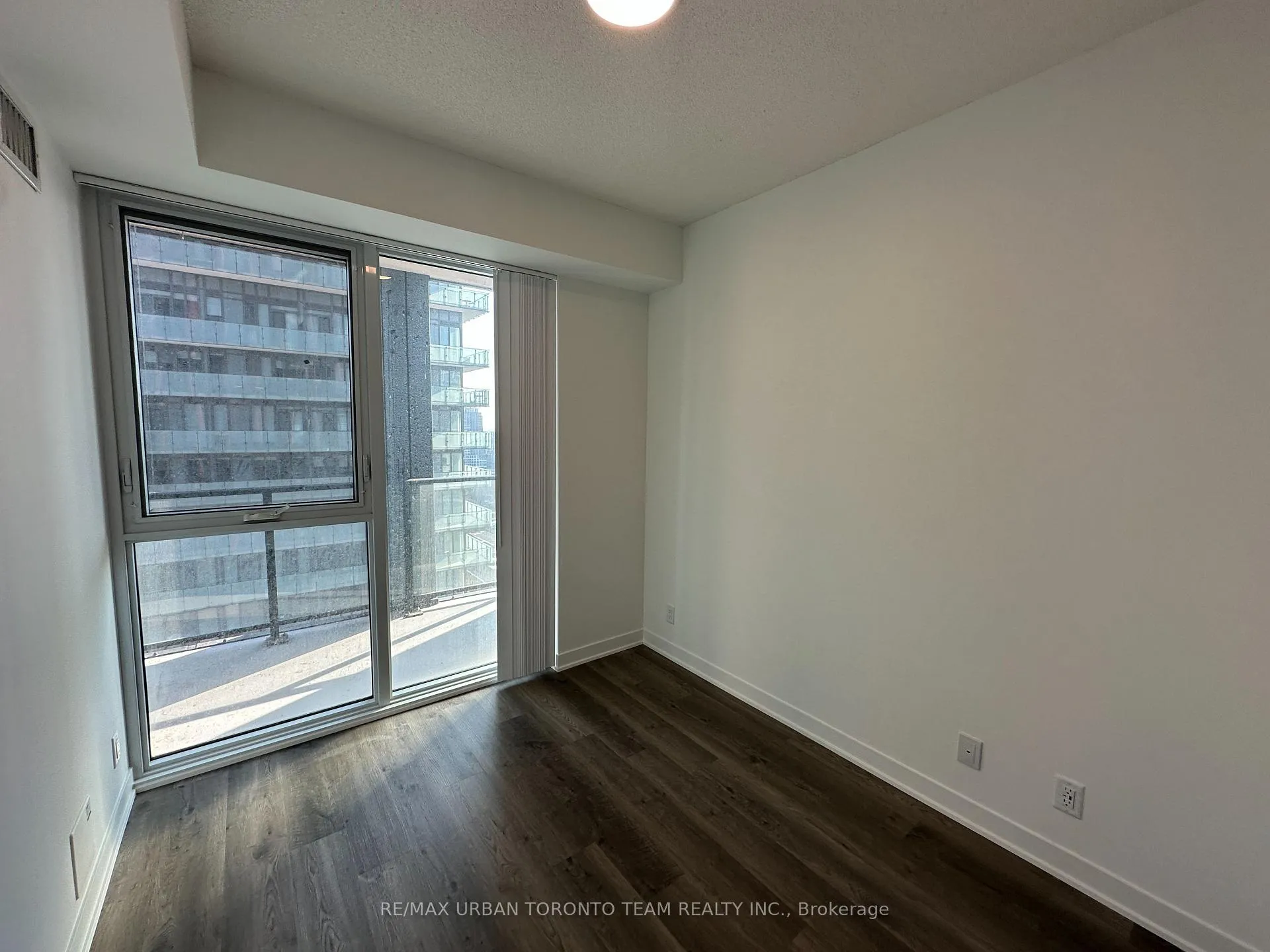Photo 7 of Unit 2008, 180 Front Street E, Toronto, Moss Park — HOMEH