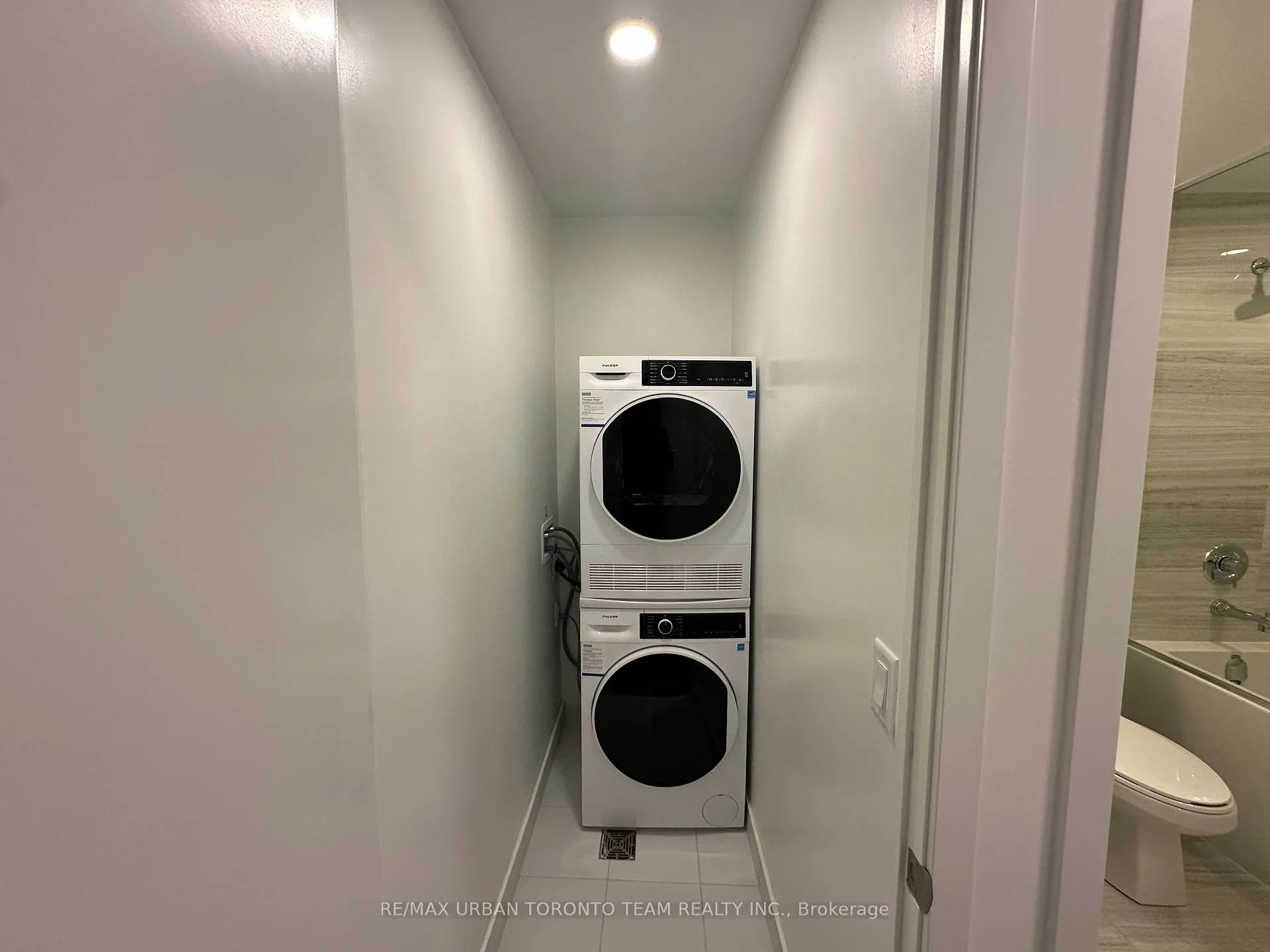 Photo 15 of Unit 2008, 180 Front Street E, Toronto, Moss Park — HOMEH