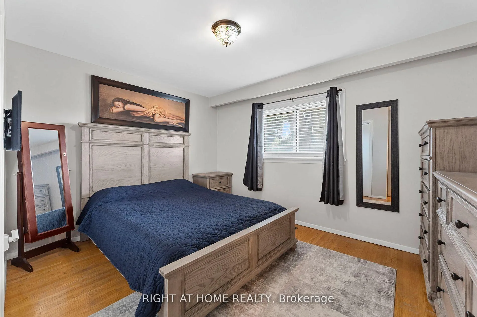 Photo 19 of 19 Dunsany Crescent, Etobicoke, Willowridge-Martingrove-Richview — HOMEH