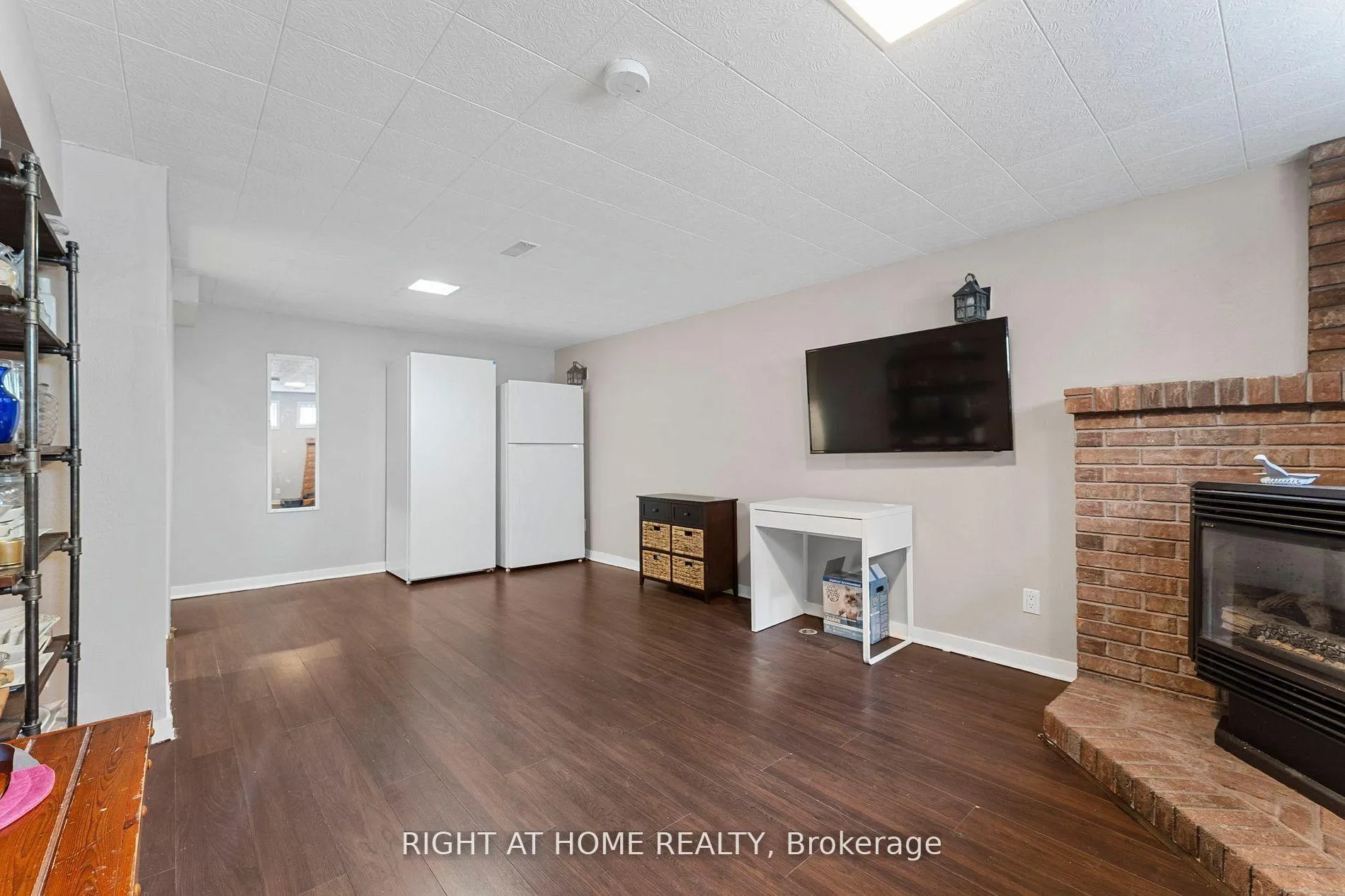 Photo 28 of 19 Dunsany Crescent, Etobicoke, Willowridge-Martingrove-Richview — HOMEH