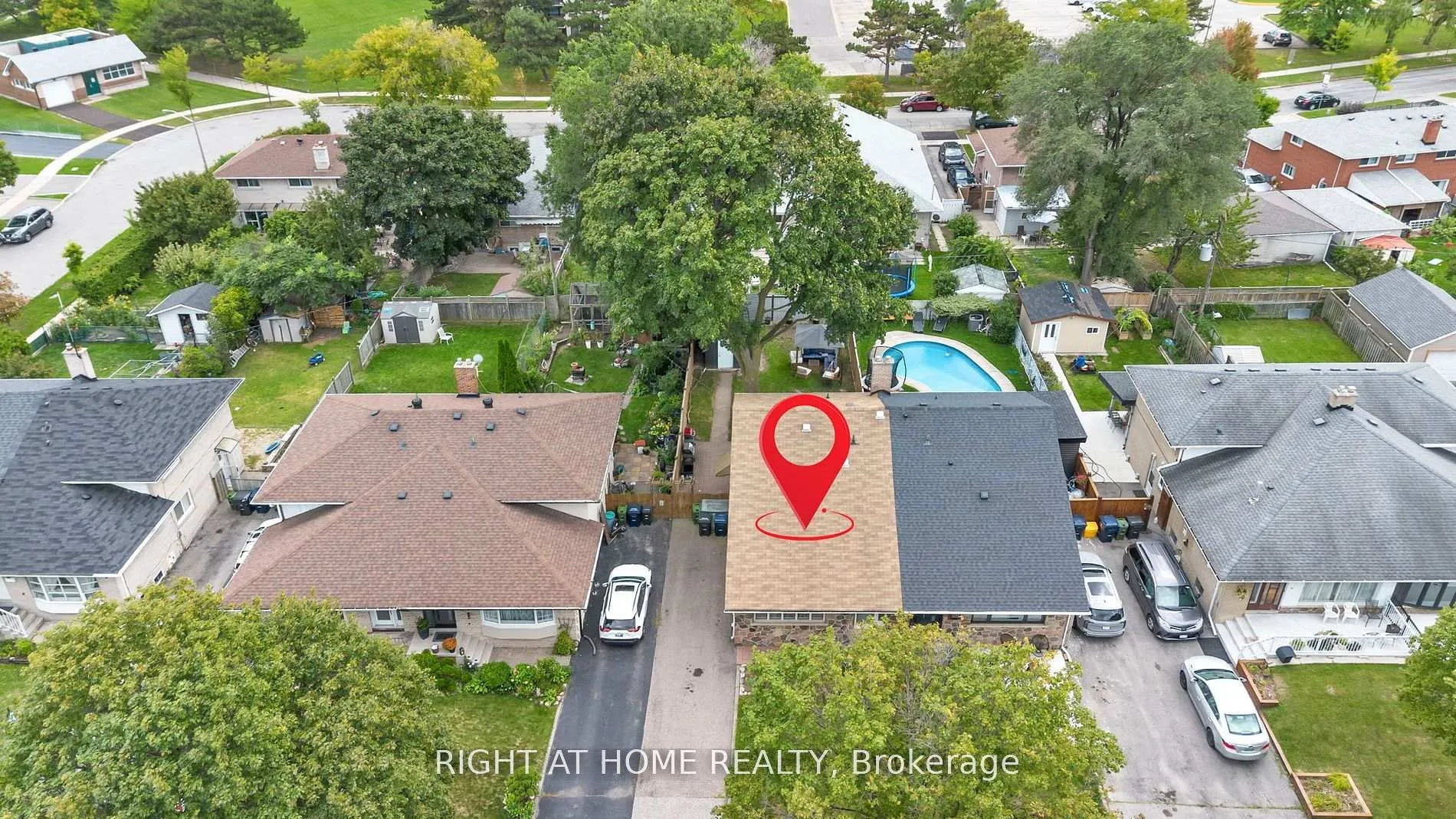 Photo 43 of 19 Dunsany Crescent, Etobicoke, Willowridge-Martingrove-Richview — HOMEH