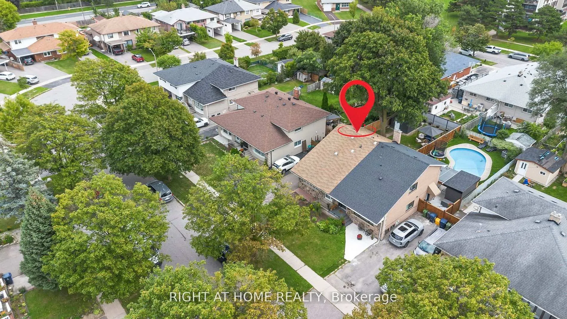 Photo 44 of 19 Dunsany Crescent, Etobicoke, Willowridge-Martingrove-Richview — HOMEH