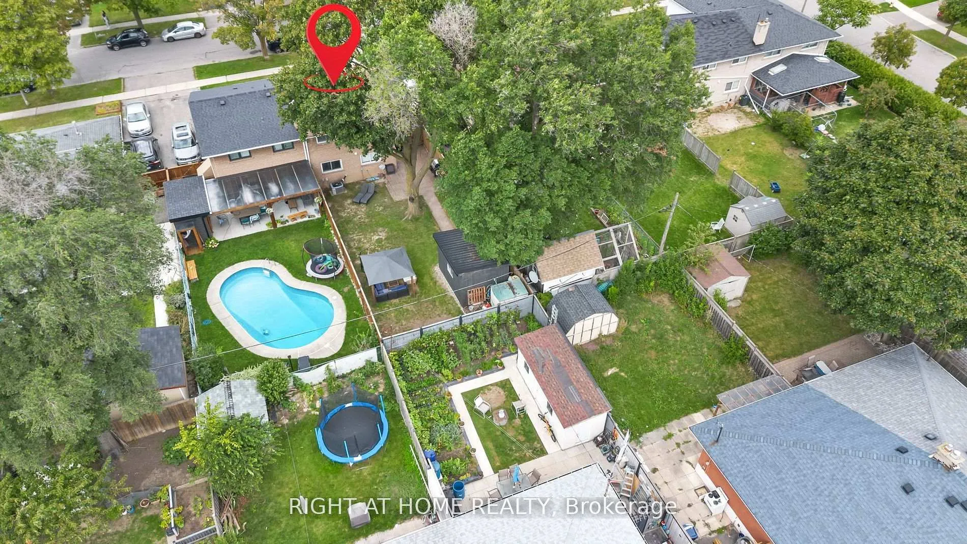 Photo 45 of 19 Dunsany Crescent, Etobicoke, Willowridge-Martingrove-Richview — HOMEH