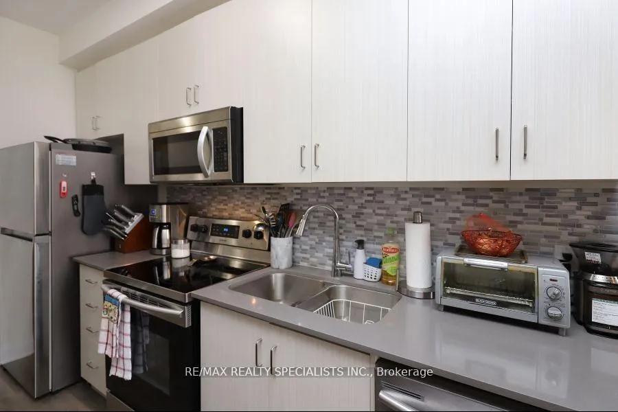Photo 12 of Unit 321, 1105 Leger Way, Milton, Ford — HOMEH