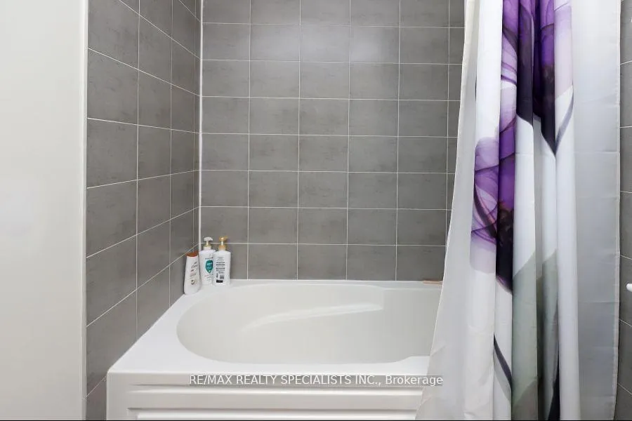Photo 20 of Unit 321, 1105 Leger Way, Milton, Ford — HOMEH