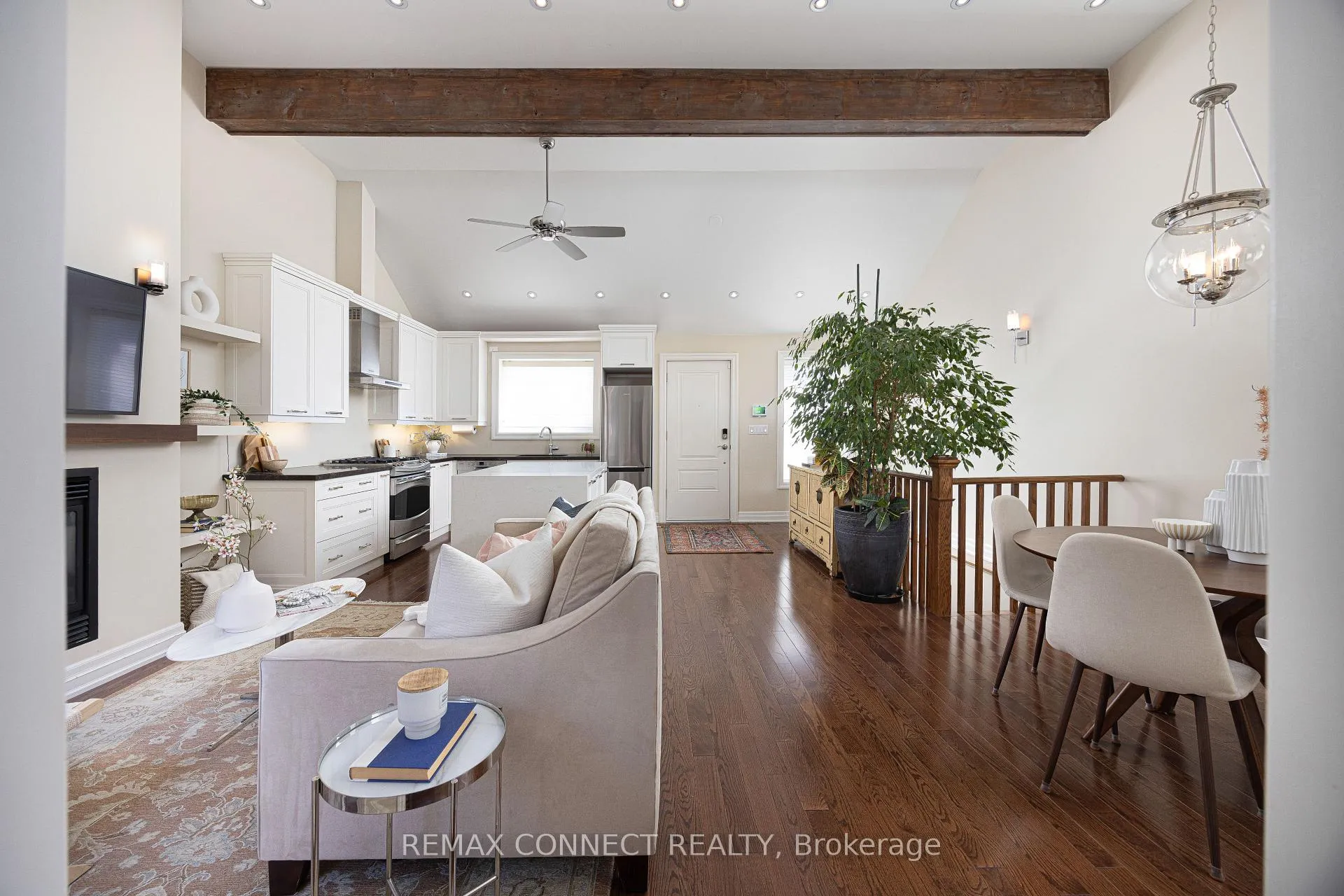 Photo 5 of 122 Robinson Street, Toronto, Trinity-Bellwoods — HOMEH