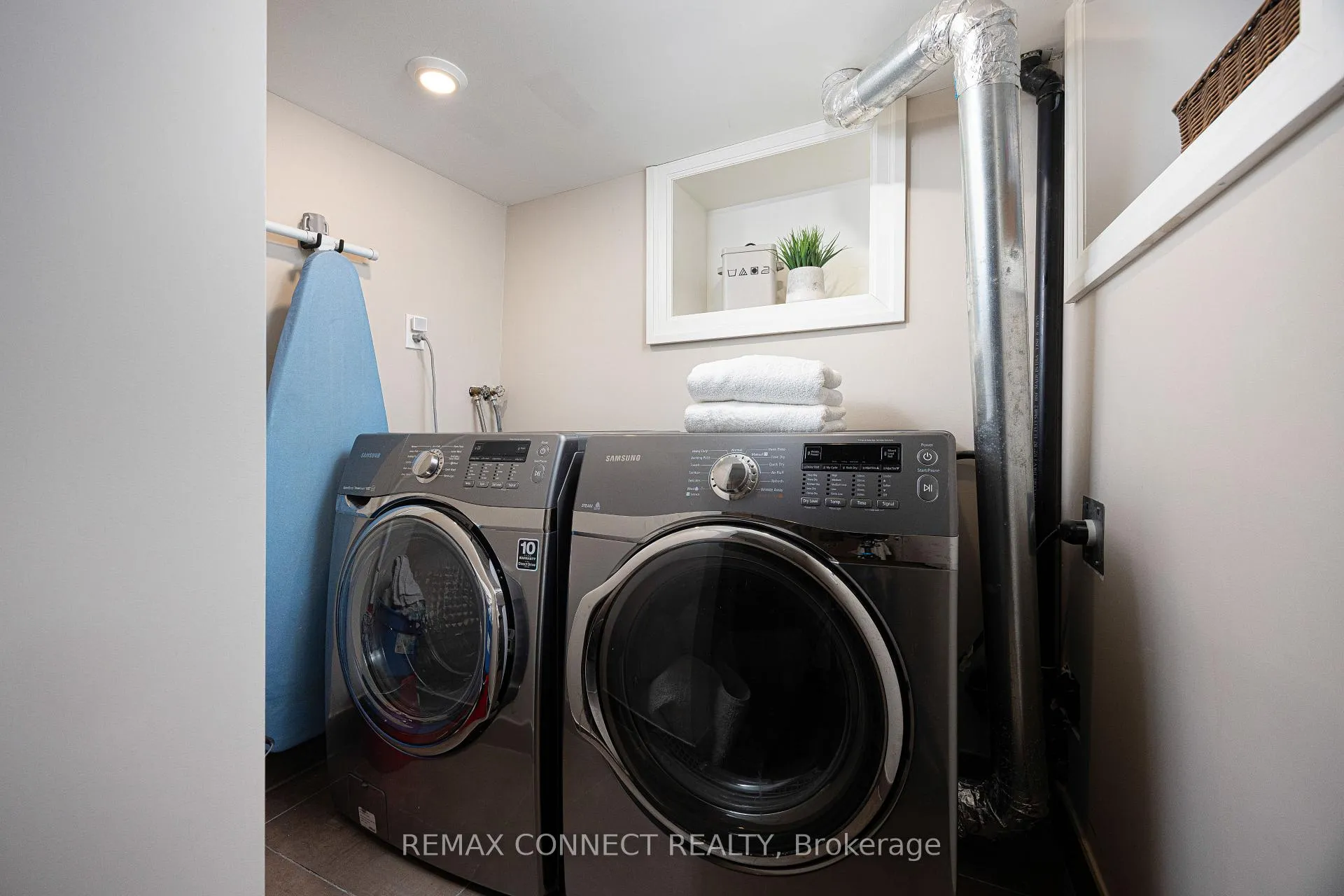 Photo 33 of 122 Robinson Street, Toronto, Trinity-Bellwoods — HOMEH