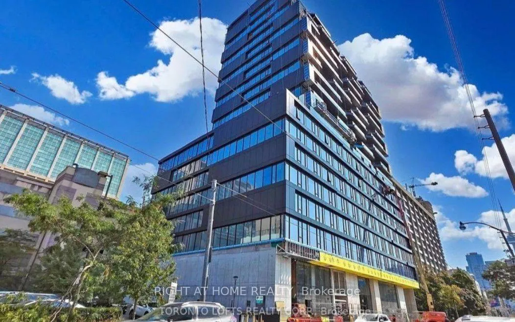 Front of Unit 905, 195 Mccaul Street