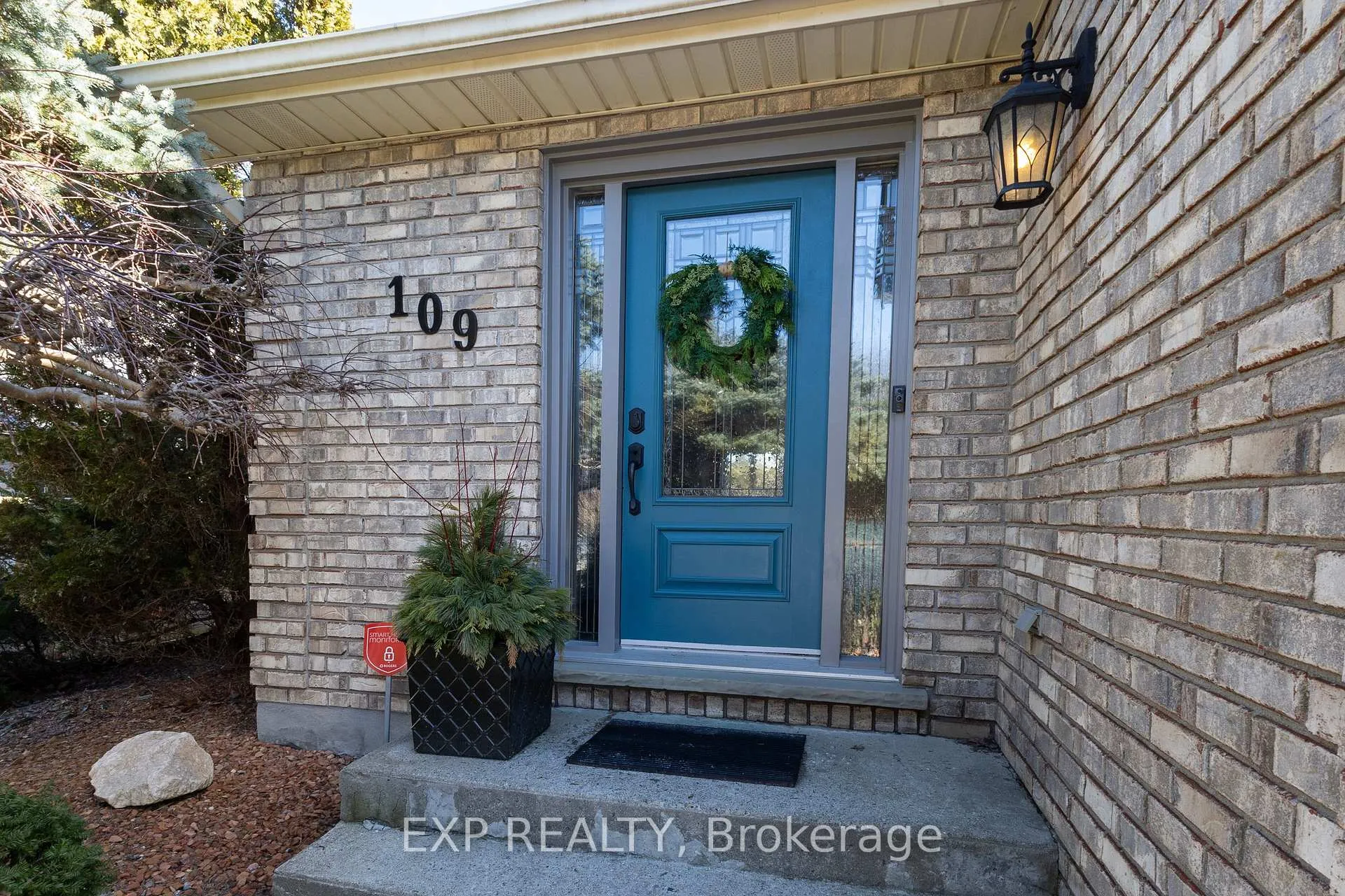 Photo 2 of 109 Parkview Drive, Thames Centre, Dorchester — HOMEH