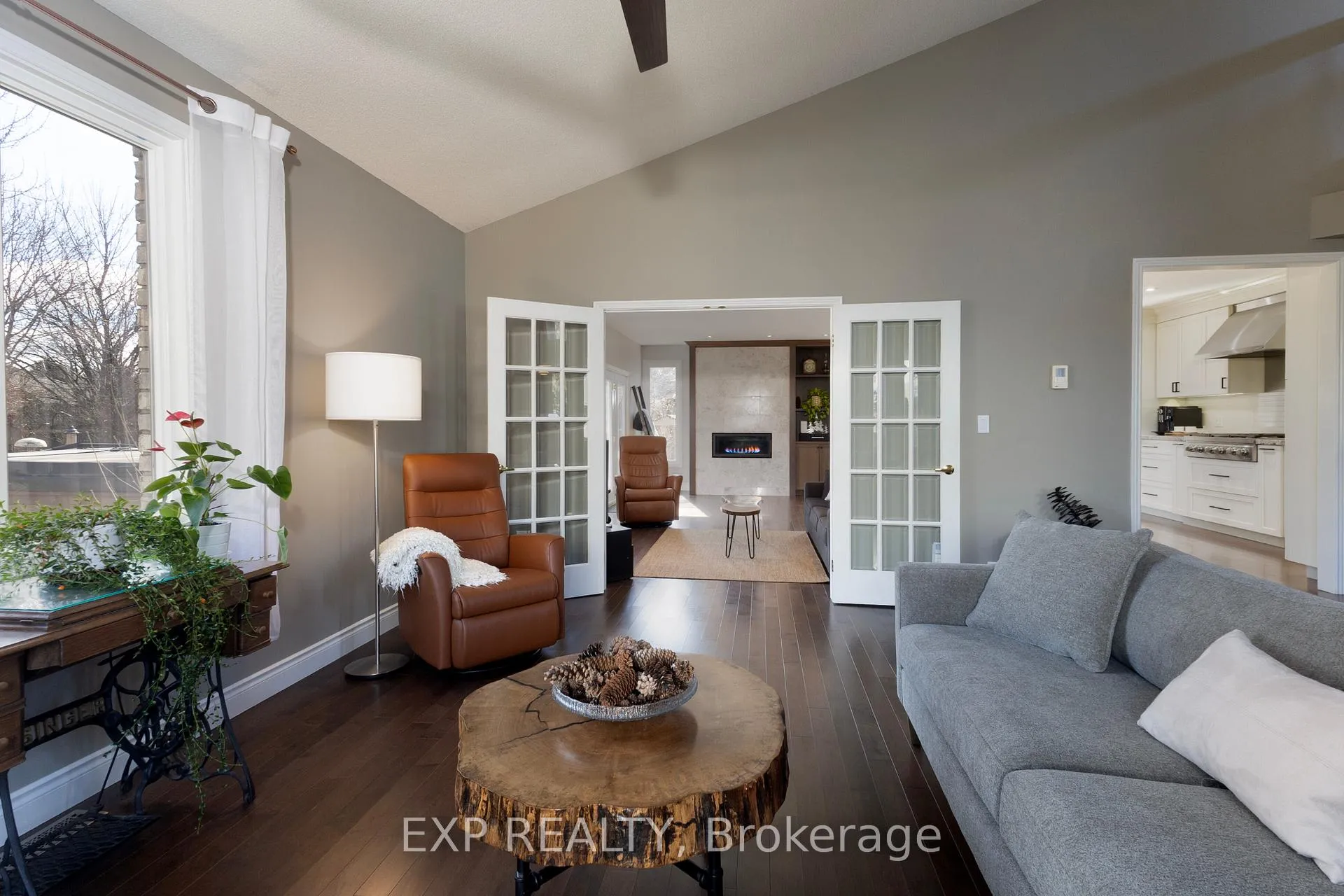 Photo 7 of 109 Parkview Drive, Thames Centre, Dorchester — HOMEH