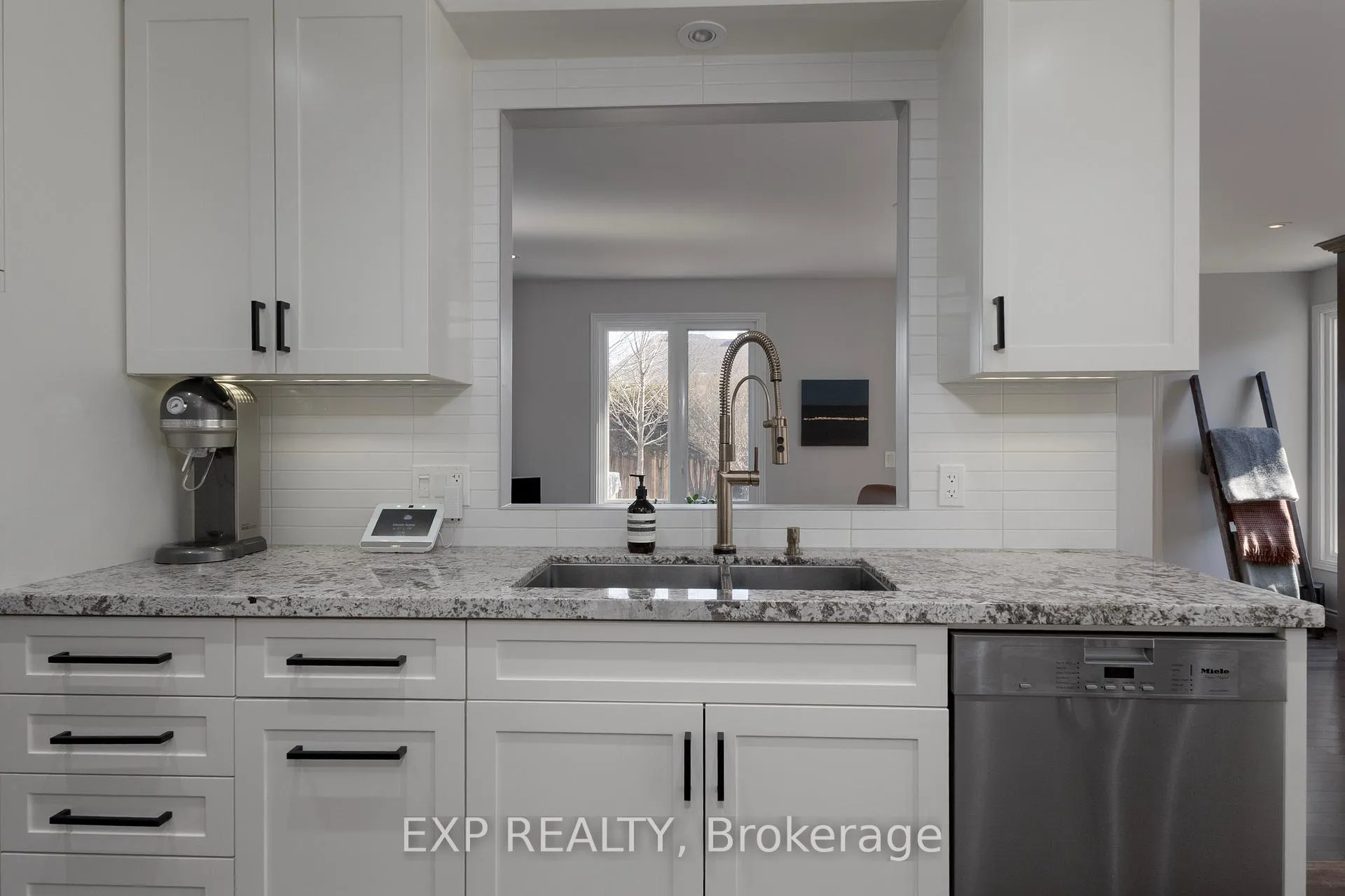 Photo 18 of 109 Parkview Drive, Thames Centre, Dorchester — HOMEH