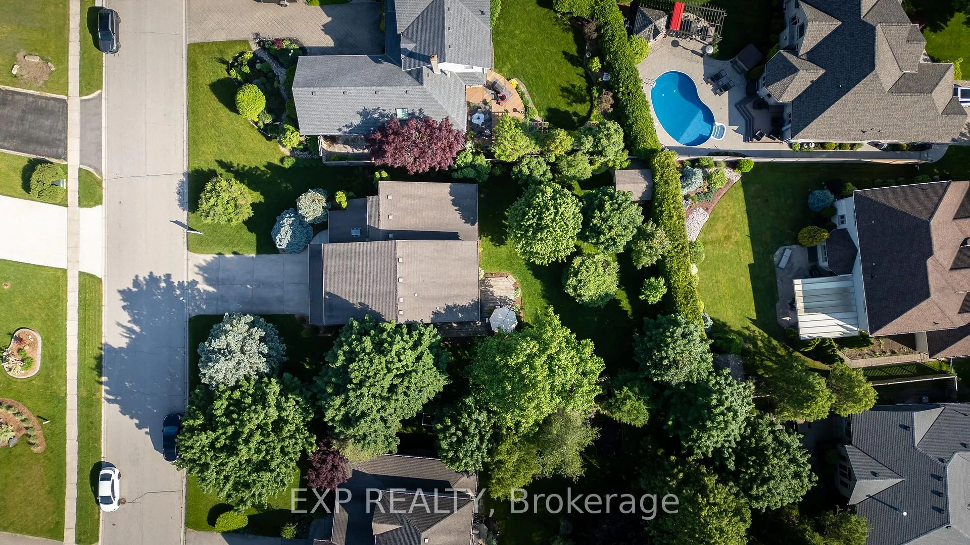 Photo 40 of 109 Parkview Drive, Thames Centre, Dorchester — HOMEH