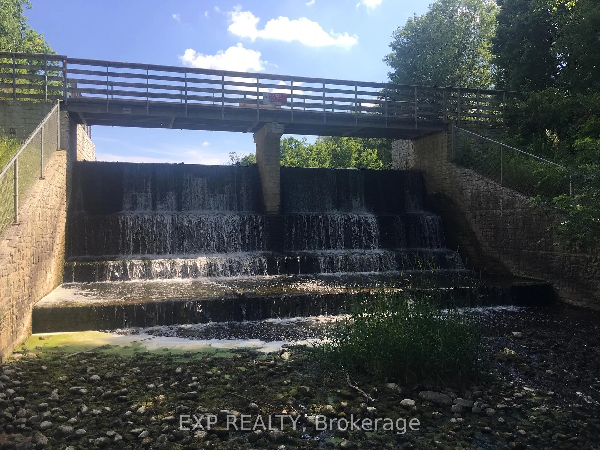 Photo 41 of 109 Parkview Drive, Thames Centre, Dorchester — HOMEH