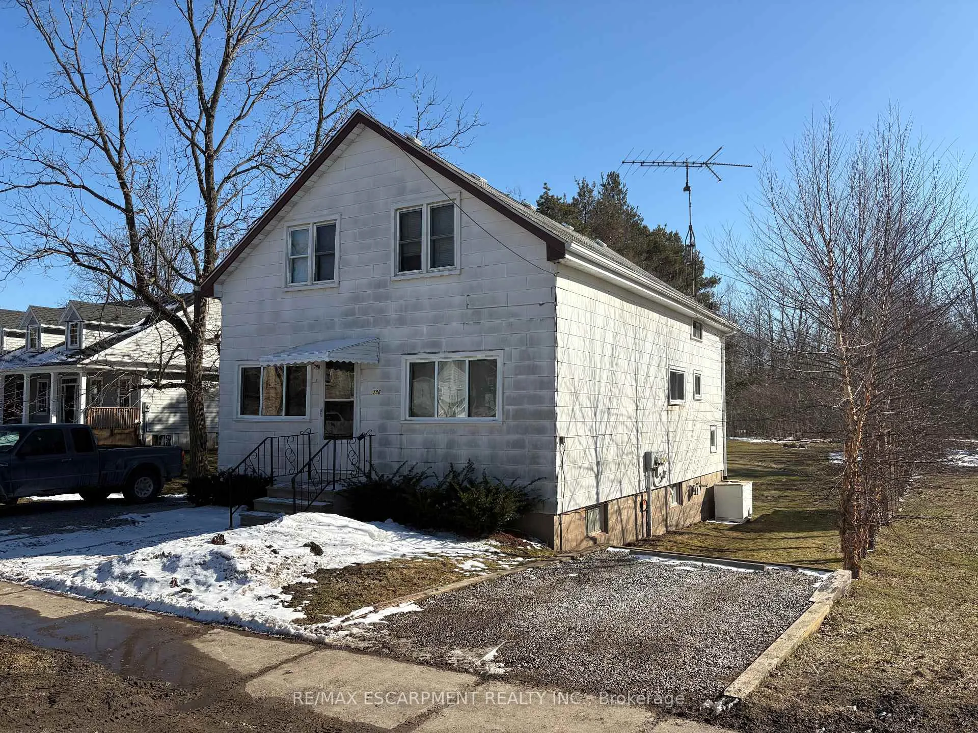 Photo 1 of Unit Main, 786 Welland Road, Pelham, Fenwick — HOMEH
