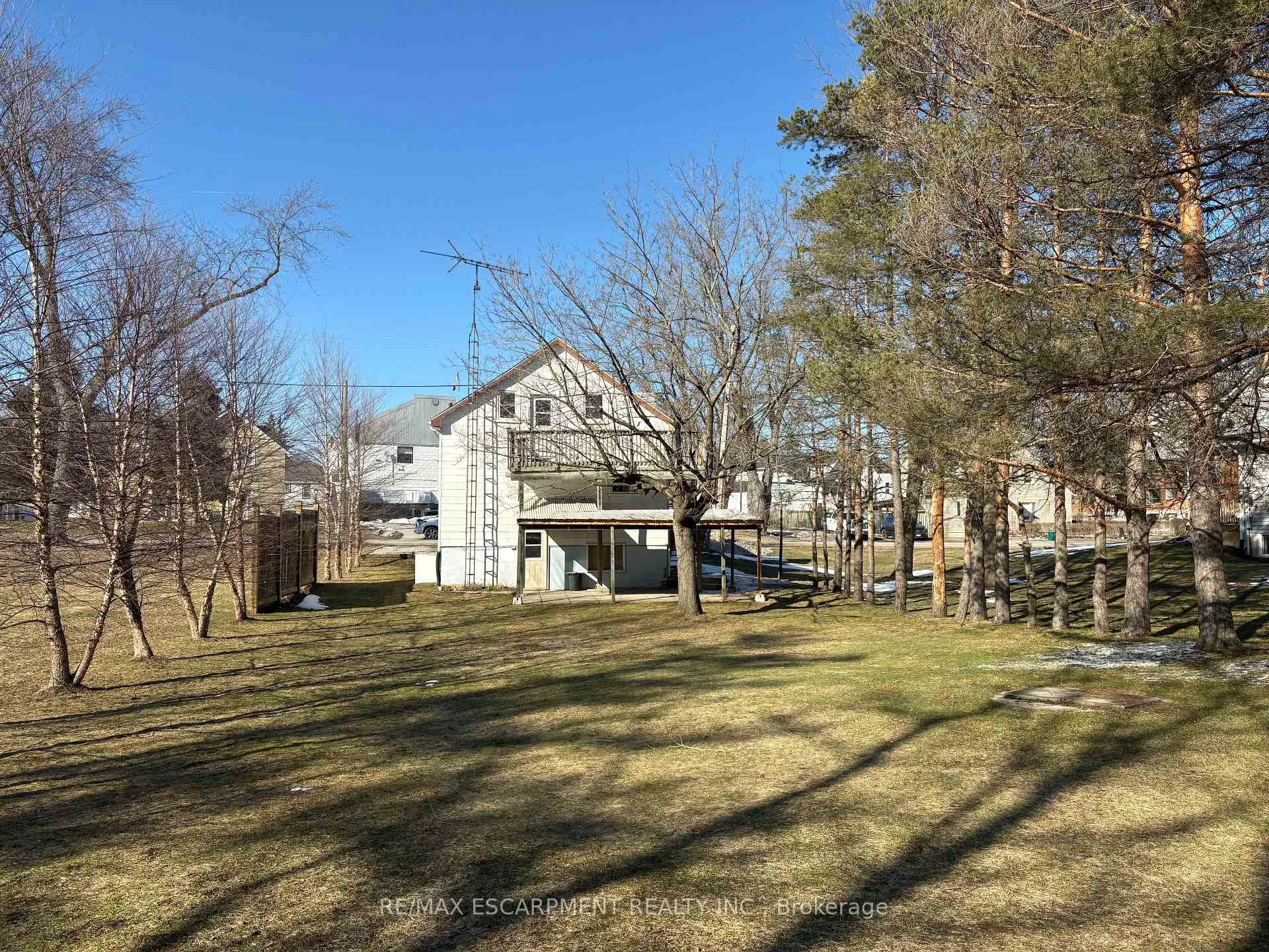 Photo 2 of Unit Main, 786 Welland Road, Pelham, Fenwick — HOMEH