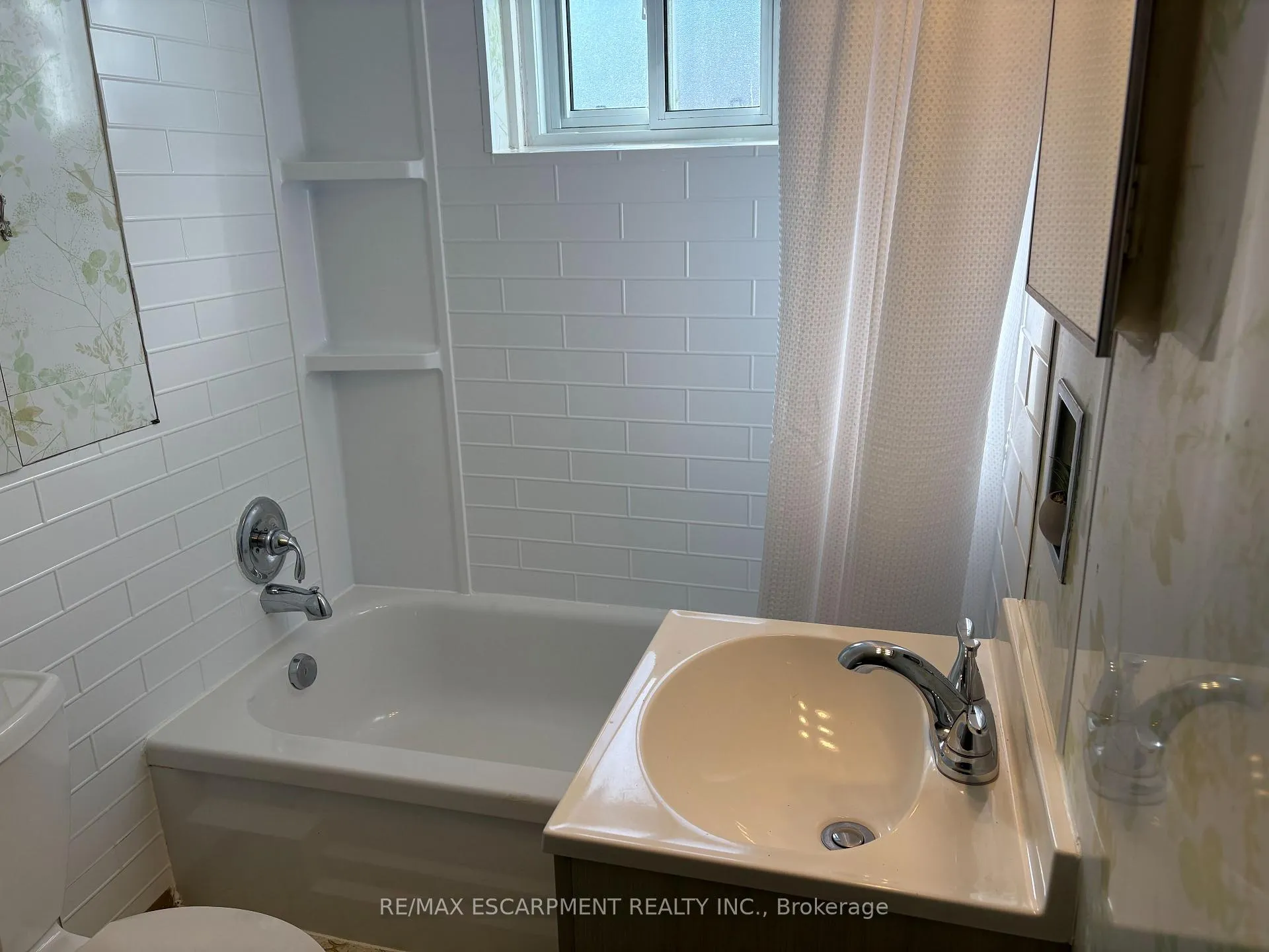 Photo 13 of Unit Main, 786 Welland Road, Pelham, Fenwick — HOMEH