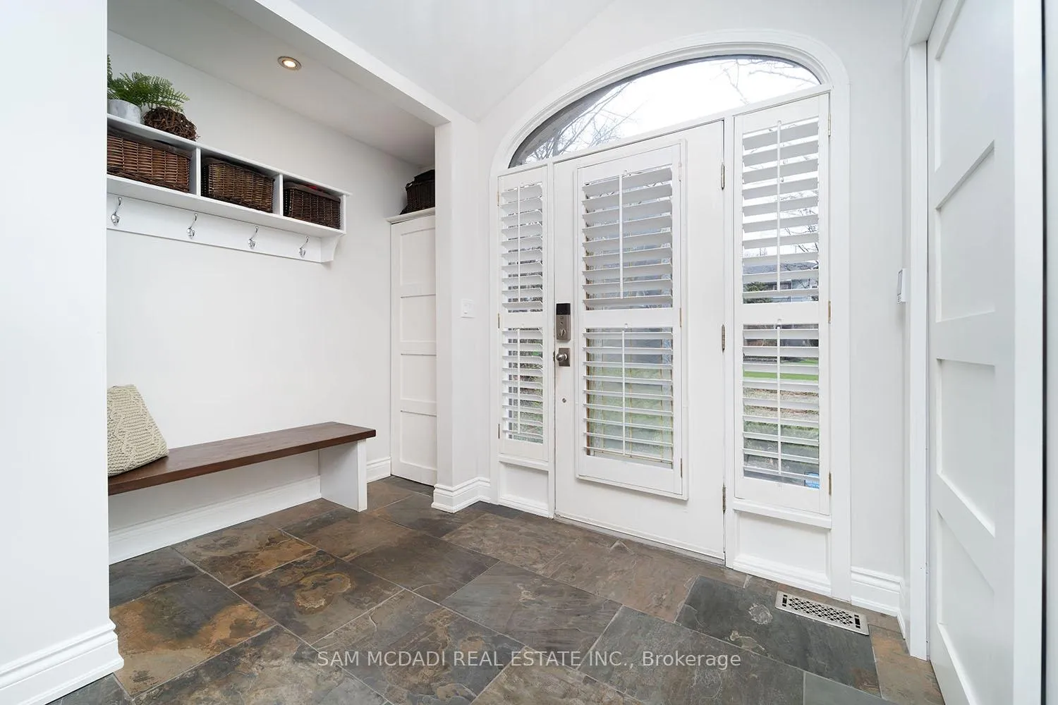 Photo 3 of 388 Ash Road, Oakville, Morrison — HOMEH