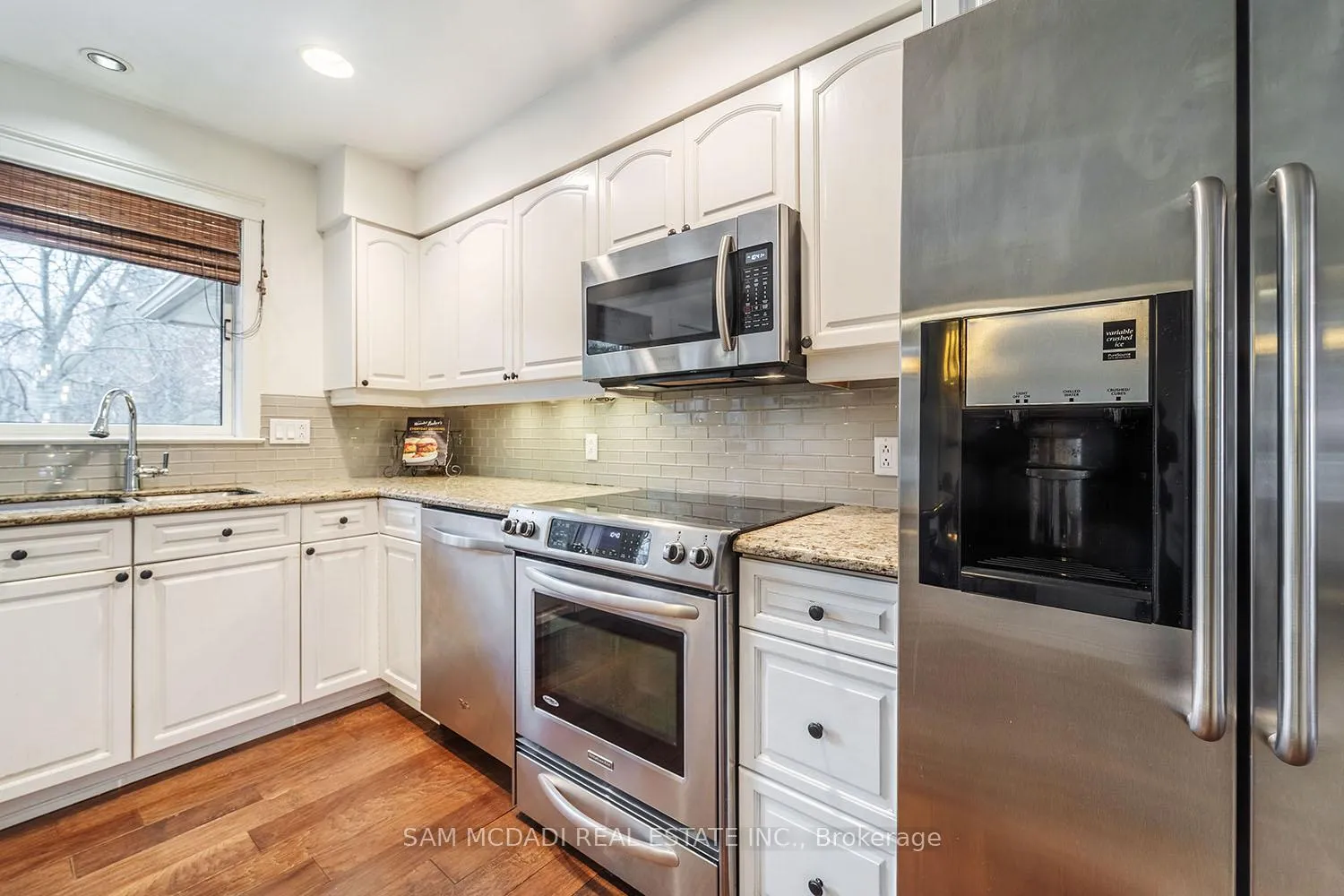 Photo 11 of 388 Ash Road, Oakville, Morrison — HOMEH