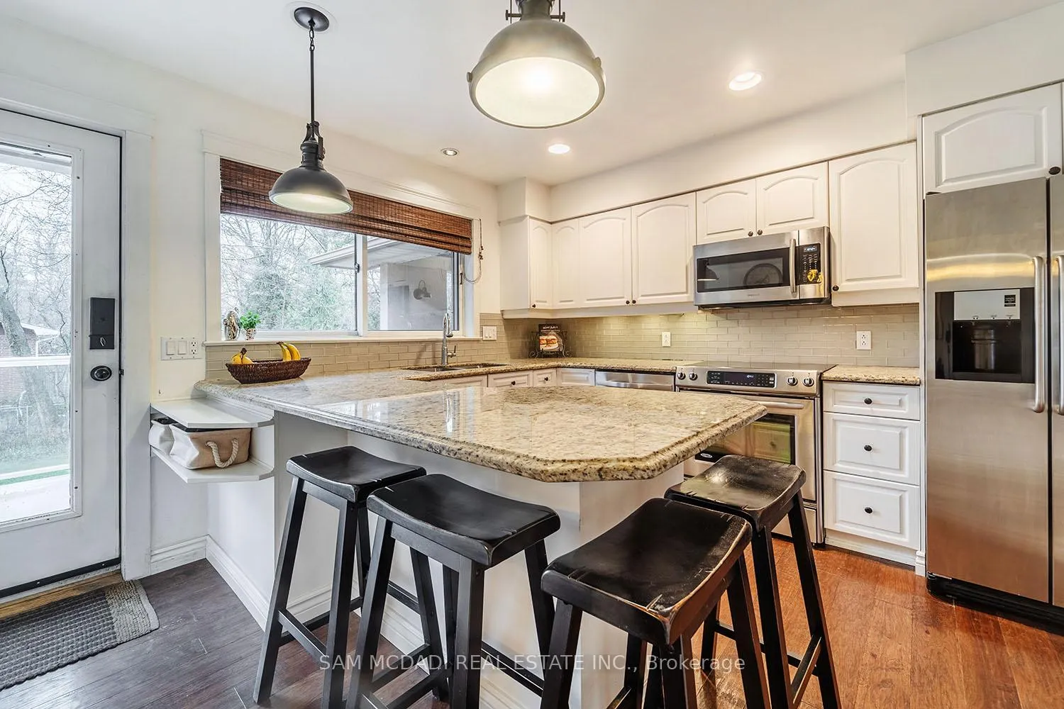 Photo 12 of 388 Ash Road, Oakville, Morrison — HOMEH