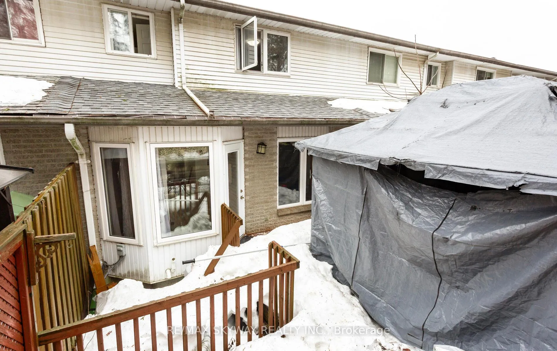 Photo 21 of 16 Bankside Drive, Kitchener, Highland West — HOMEH