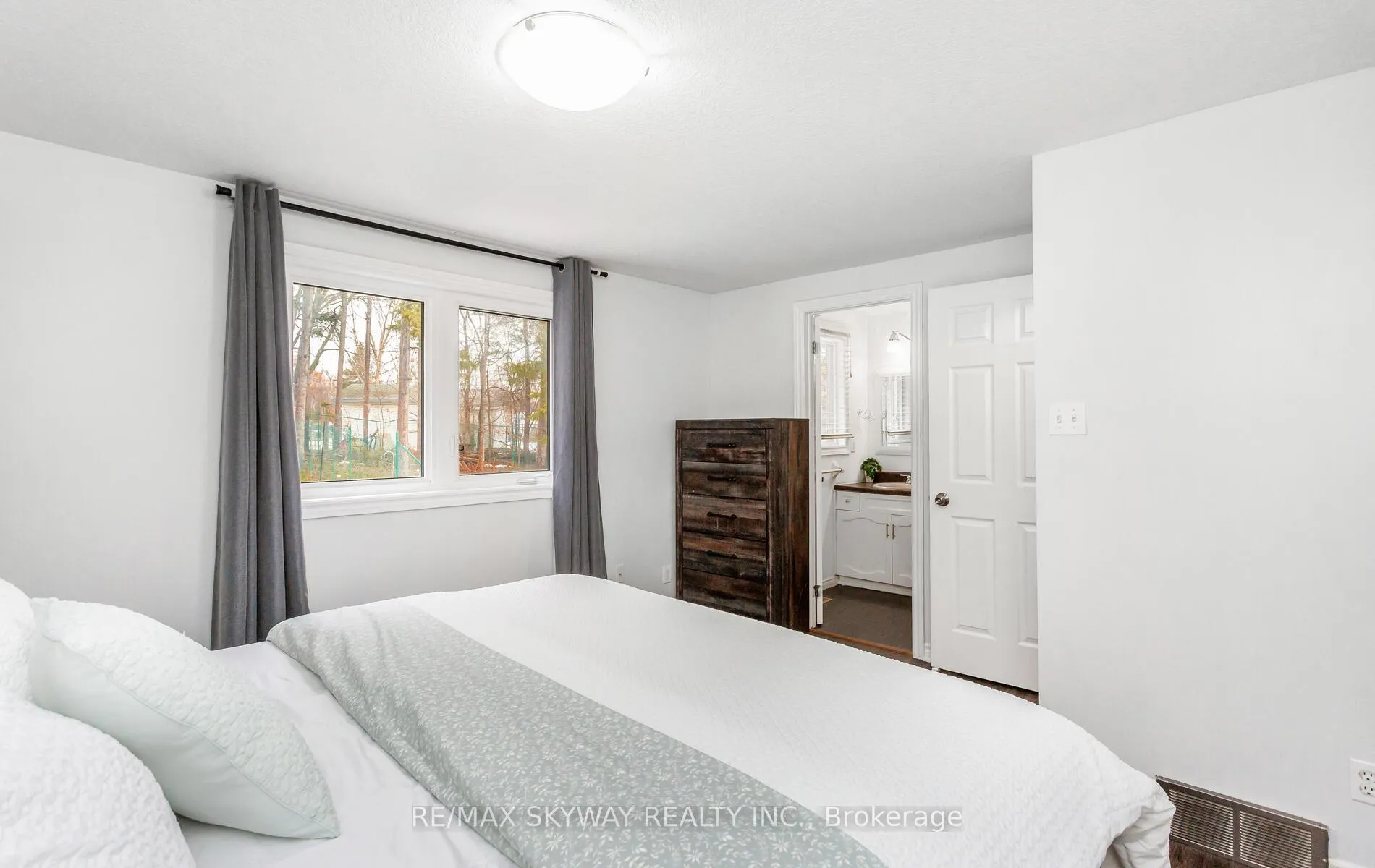 Photo 47 of 16 Bankside Drive, Kitchener, Highland West — HOMEH
