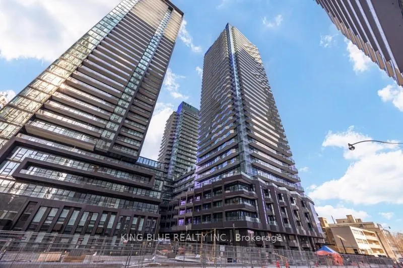 Front of Unit 2101, 110 Broadway Avenue