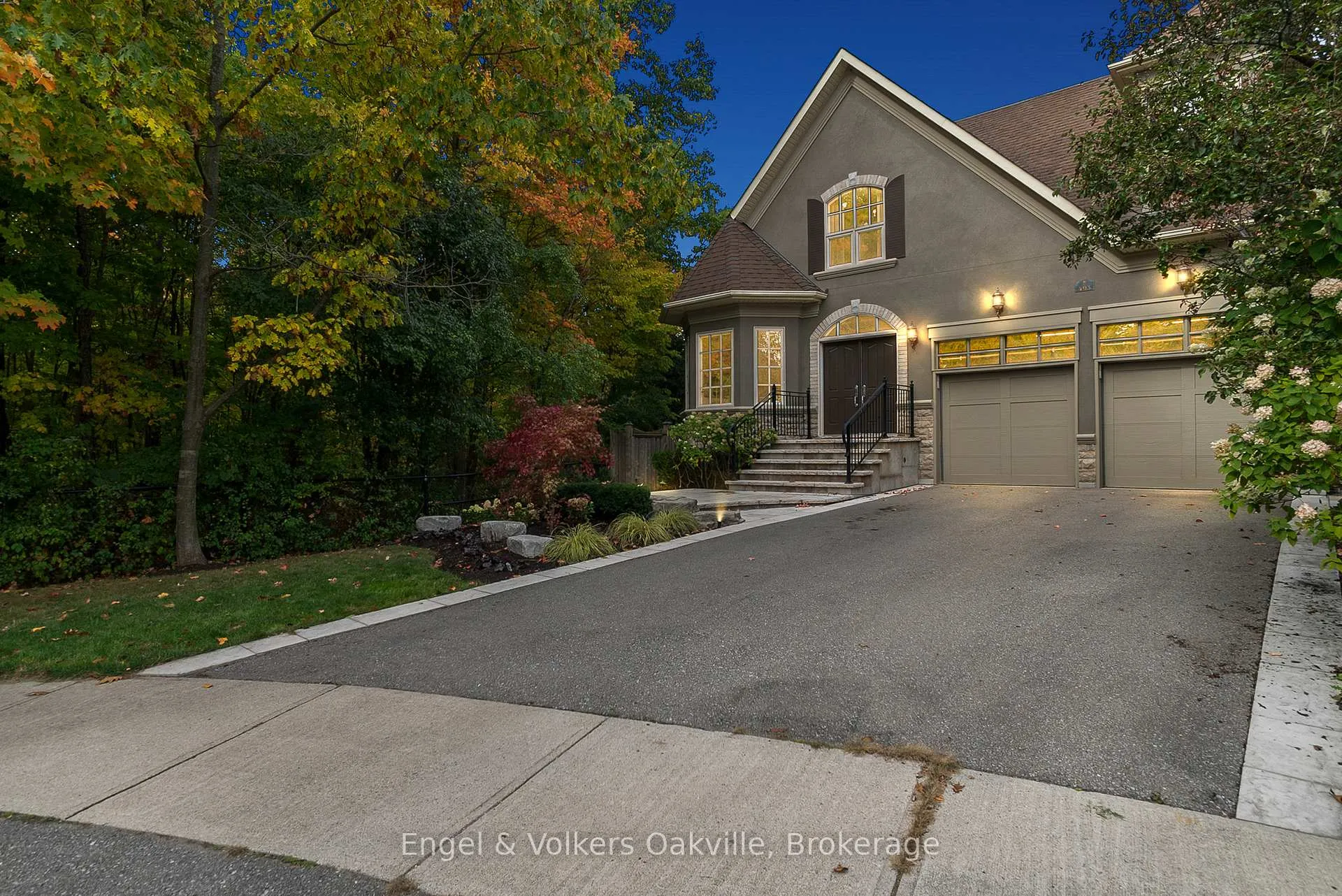 Front of 493 Berkley Court