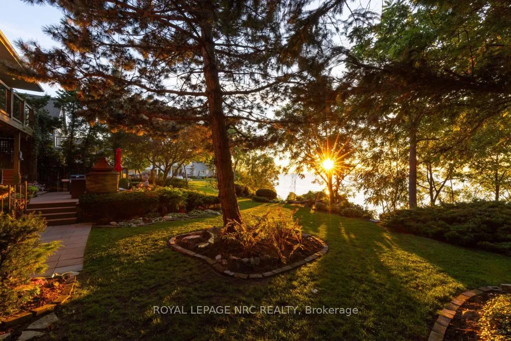Photo 3 of 11 Abbey Avenue, St. Catharines, Port Dalhousie — HOMEH