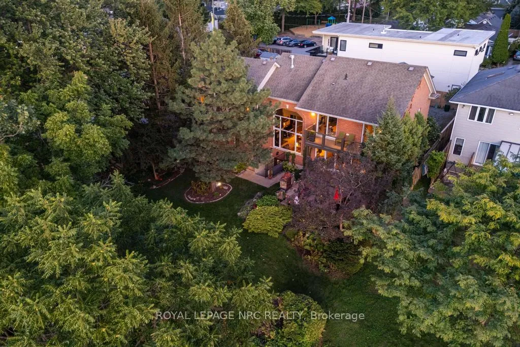 Photo 6 of 11 Abbey Avenue, St. Catharines, Port Dalhousie — HOMEH