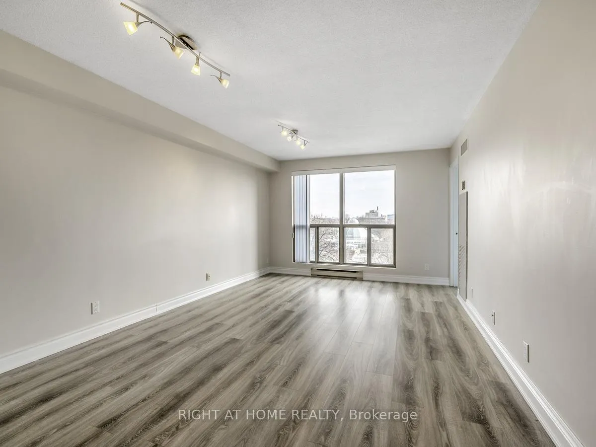 Photo 3 of Unit 604, 298 Jarvis Street, Toronto, Church-Yonge Corridor — HOMEH