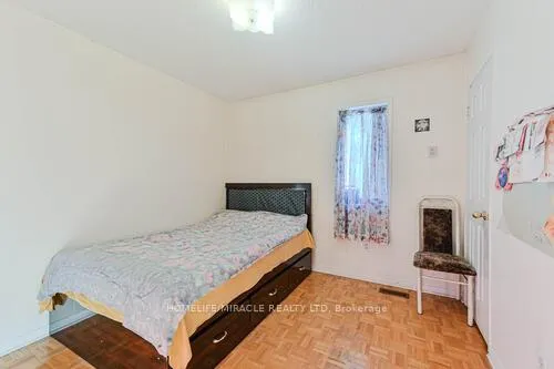 Photo 24 of 79 Billingsley Crescent, Markham, Cedarwood — HOMEH