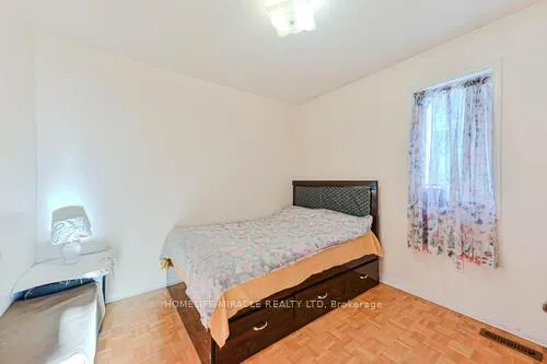 Photo 25 of 79 Billingsley Crescent, Markham, Cedarwood — HOMEH